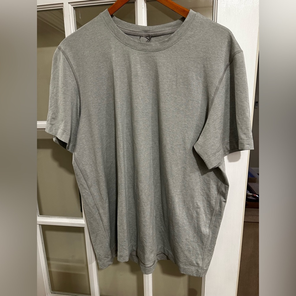 Lululemon mens xl grey t shirt 2024